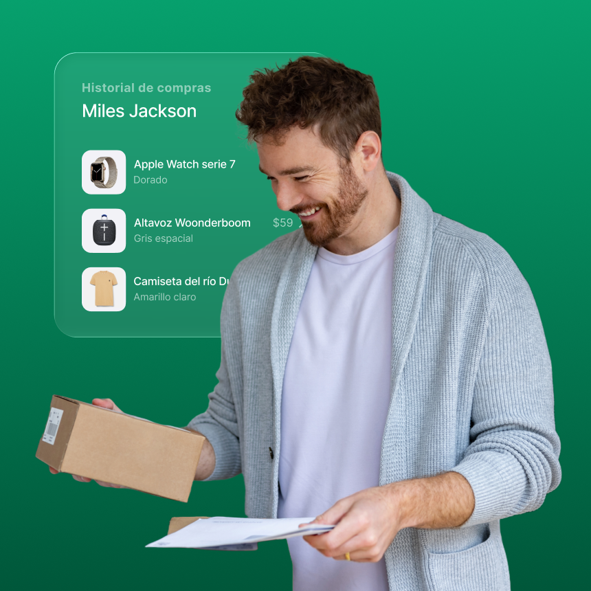 Comprador viendo historial de compras y pedido personalizado